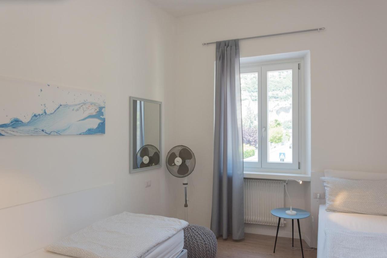 Nirvana Apartments Torbole Sul Garda ภายนอก รูปภาพ