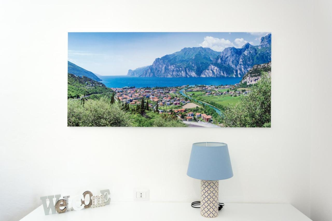 Nirvana Apartments Torbole Sul Garda ภายนอก รูปภาพ