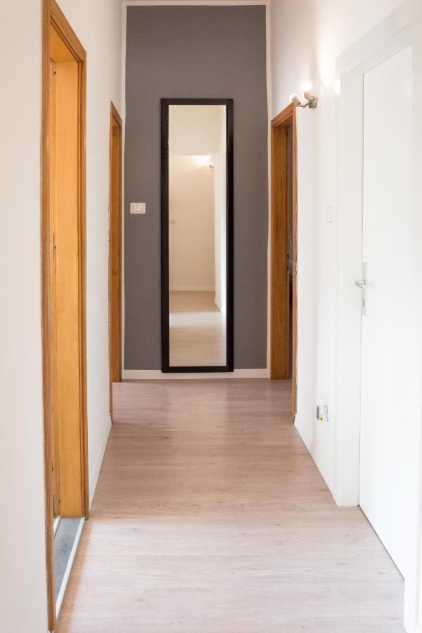 Nirvana Apartments Torbole Sul Garda ภายนอก รูปภาพ