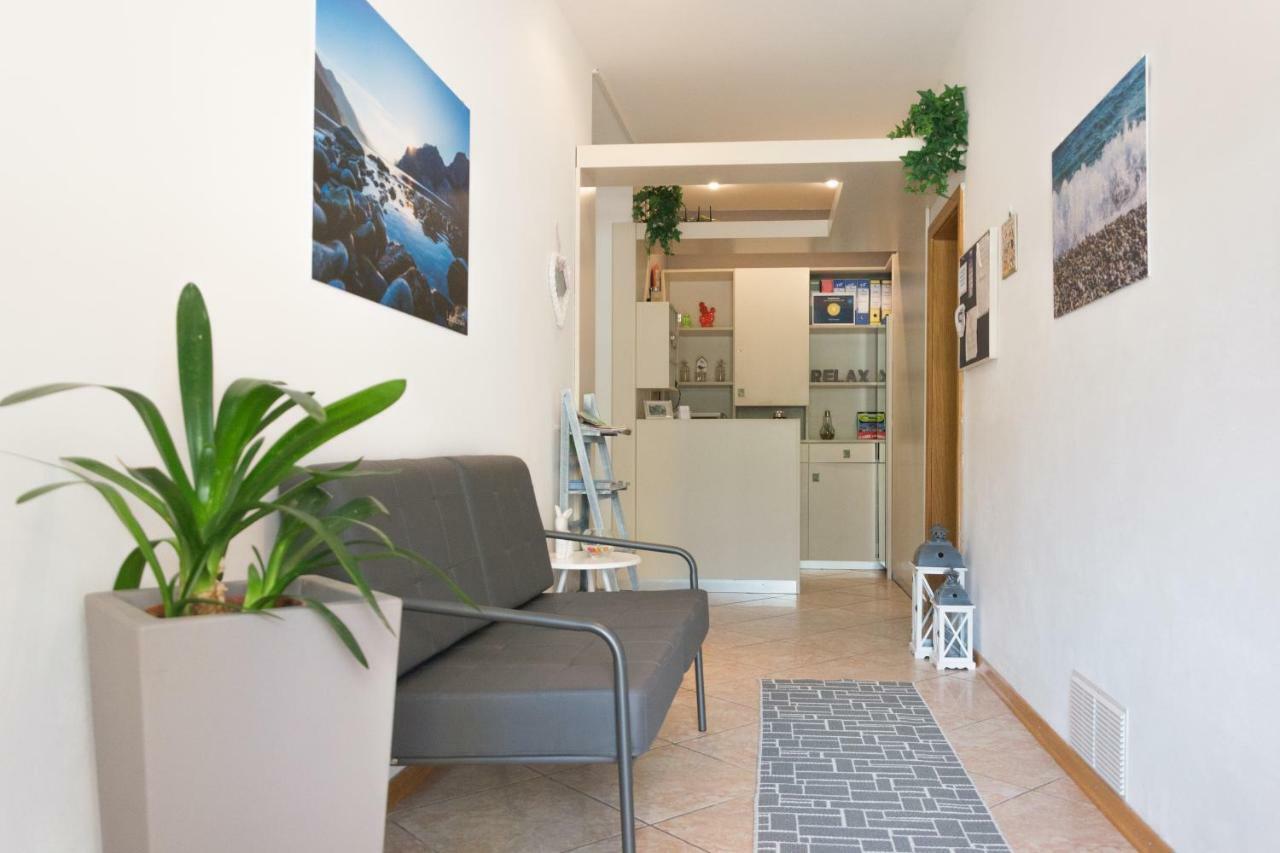 Nirvana Apartments Torbole Sul Garda ภายนอก รูปภาพ