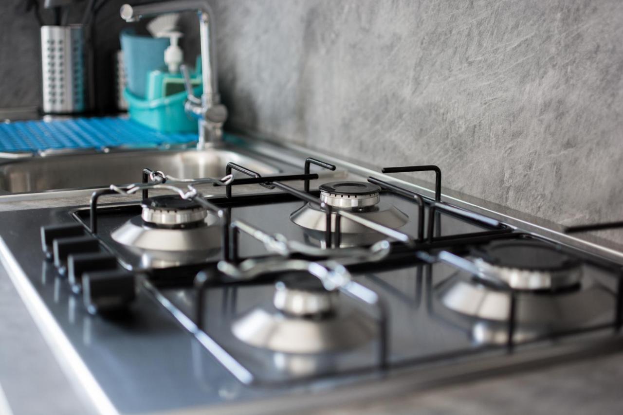 Nirvana Apartments Torbole Sul Garda ภายนอก รูปภาพ